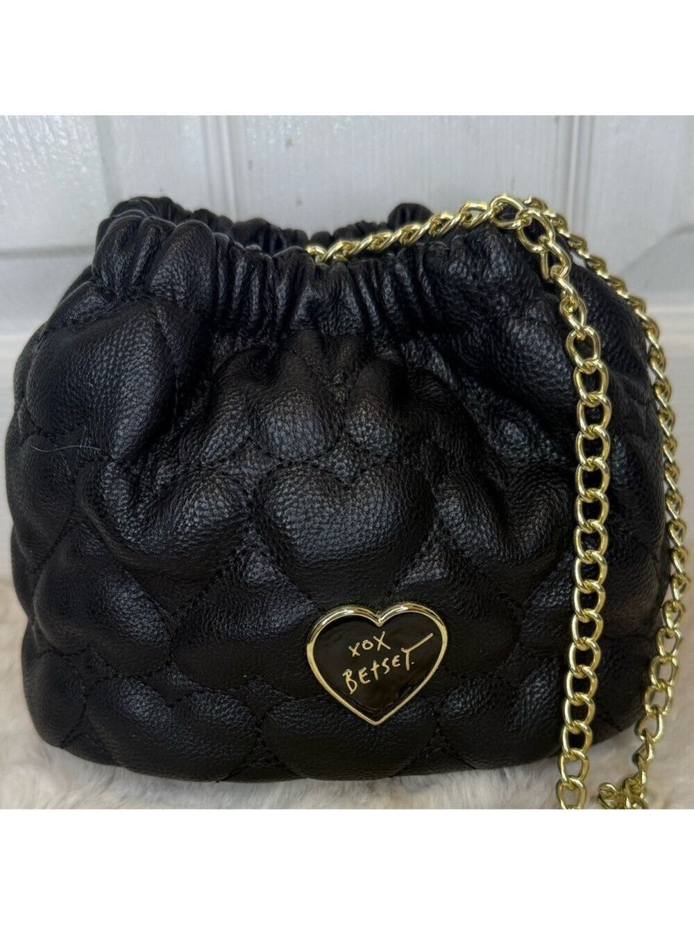 BETSY JOHNSON BLACK HEART QUILTED BAG WITH CHAIN - Picture 1 of 16